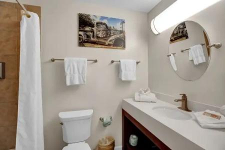 Coconut Mallory Resort And Marina By Kees Vacations - 80