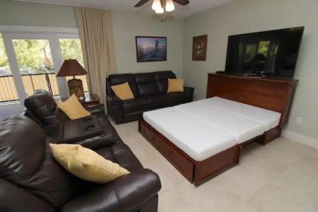 Coconut Mallory Resort And Marina By Kees Vacations - 29