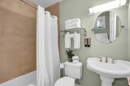 Coconut Mallory Resort And Marina By Kees Vacations - 176