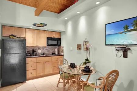 Coconut Mallory Resort And Marina By Kees Vacations - 172