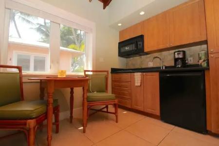 Coconut Mallory Resort And Marina By Kees Vacations - 48