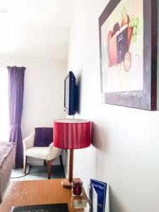 Bush Inn Court Motel - 42