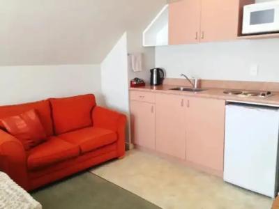 Bush Inn Court Motel - 22