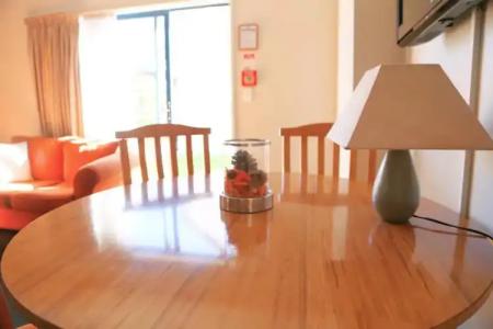 Bush Inn Court Motel - 84