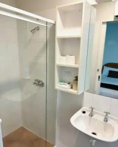 Bush Inn Court Motel - 54