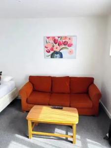 Bush Inn Court Motel - 59