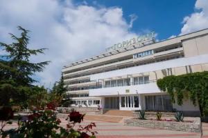 Turistsko-ozdorovitelʹnyj kompleks "Gorizont" Pansionat, Sudak