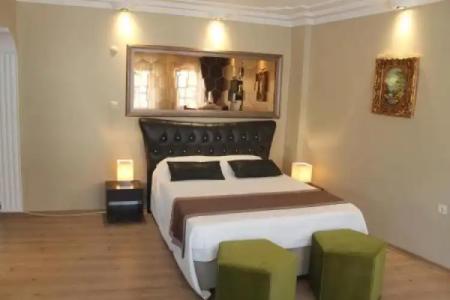 Lena Central Flats - 19