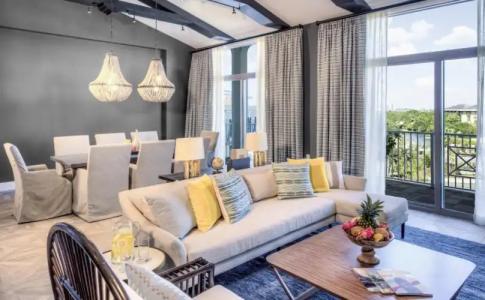 Universal's Loews Sapphire Falls Resort - 7