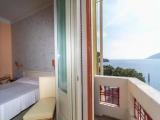 Standard Double room with lake view
