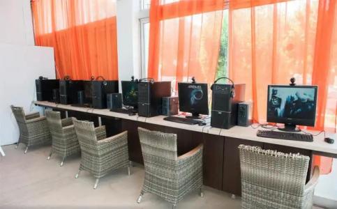 Quayside Village — Adults Only - 10