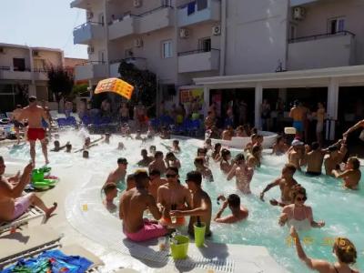 Quayside Village — Adults Only - 16