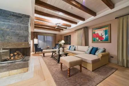 Regnum Escana Boutique - 60