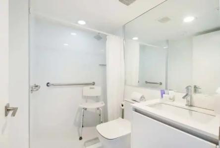 Beach Haus Key Biscayne Contemporary Apartments - 8