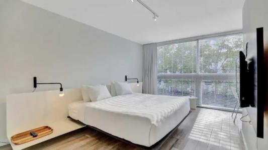 Beach Haus Key Biscayne Contemporary Apartments - 31