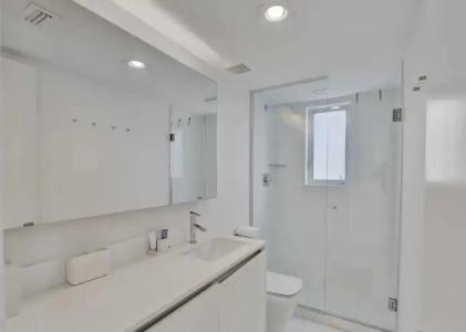 Beach Haus Key Biscayne Contemporary Apartments - 6