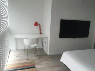 Beach Haus Key Biscayne Contemporary Apartments - 47