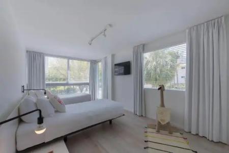 Beach Haus Key Biscayne Contemporary Apartments - 98