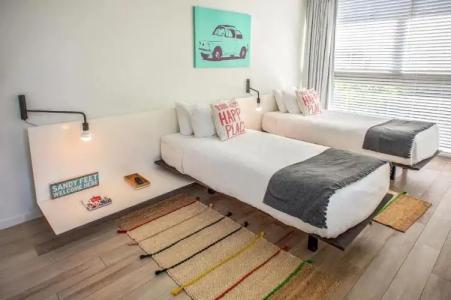 Beach Haus Key Biscayne Contemporary Apartments - 101