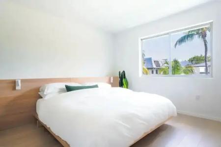 Beach Haus Key Biscayne Contemporary Apartments - 37