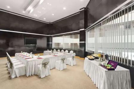 Ramada by Wyndham Qurum Beach - 16