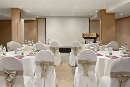 Ramada by Wyndham Qurum Beach - 17