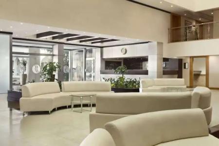 Ramada by Wyndham Qurum Beach - 1