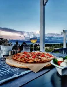 Bungalow White Apartments and Suites - 10