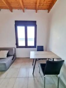 Bungalow White Apartments and Suites - 69