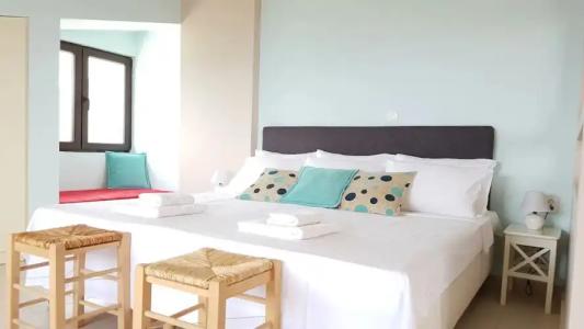 Bungalow White Apartments and Suites - 219