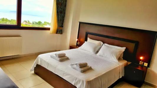 Bungalow White Apartments and Suites - 1