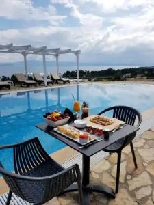 Bungalow White Apartments and Suites - 9