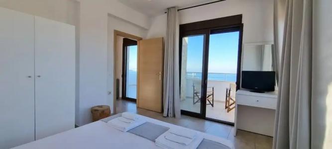 Bungalow White Apartments and Suites - 78