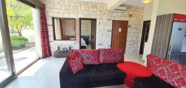 Bungalow White Apartments and Suites - 209