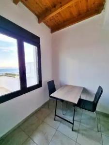 Bungalow White Apartments and Suites - 26