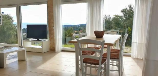 Bungalow White Apartments and Suites - 37