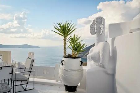 Trieris Villa & Suites - 38