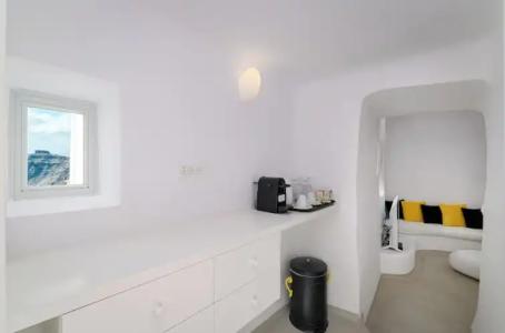 Trieris Villa & Suites - 46