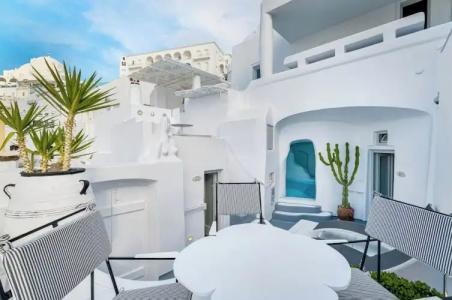 Trieris Villa & Suites - 37