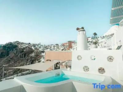 Trieris Villa & Suites - 65