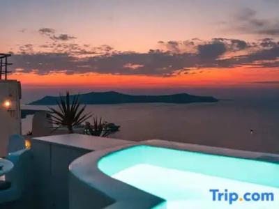 Trieris Villa & Suites - 64