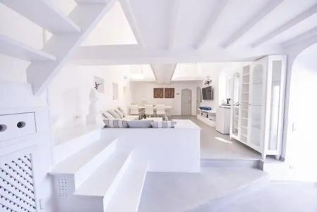 Trieris Villa & Suites - 81