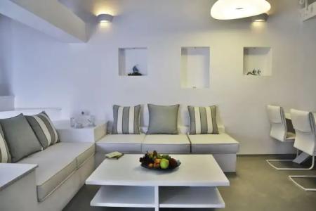 Trieris Villa & Suites - 8