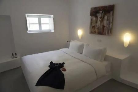 Trieris Villa & Suites - 89