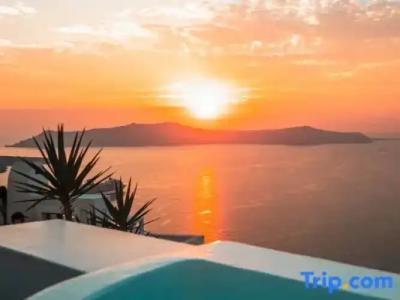 Trieris Villa & Suites - 63