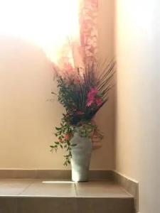 Villa Alla Bed and Breakfast - 1