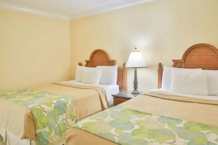 Sandpiper Gulf Resort - 8