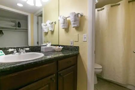 Sandpiper Gulf Resort - 11