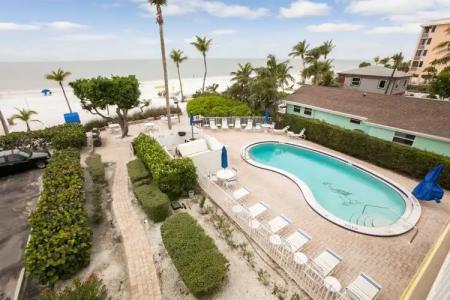 Sandpiper Gulf Resort - 9