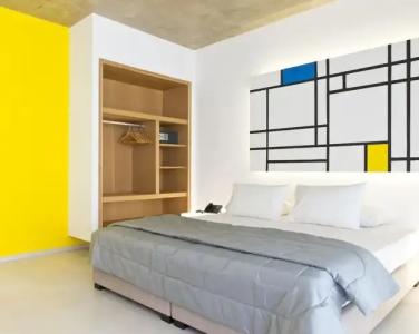 The OAK Keramoti - 25